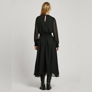 Reitmans rock and Shine long dress - black size XXL